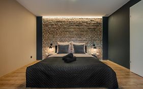 Loft House Double Apartament Z Ogrodkiem